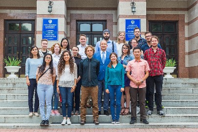 Students international exchanges_5.jpg