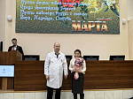 В Клинике БГМУ прошла торжественная оперативка, приуроченная к Международному женскому дню 