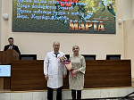 В Клинике БГМУ прошла торжественная оперативка, приуроченная к Международному женскому дню 