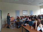 Школьники знакомятся со специальностью «Лечебное дело»