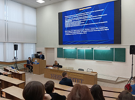 На семинаре по «Эндопротезирование: особенности современных технологий» были представлены макеты суставов и имплантов изготовленные на 3D принтере