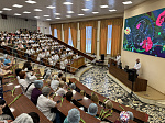 В Клинике БГМУ прошла торжественная оперативка, приуроченная к Международному женскому дню 