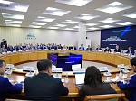 Валентин Павлов принял участие в работе первого заседания Совета при Главе республики по внедрению ИИ