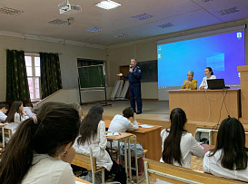 Кураторский час на тему гражданско-патриотического воспитания студентов педиатрического факультета